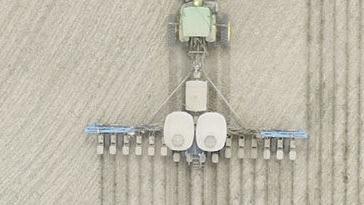 Kinze 4905 True-Speed Planter